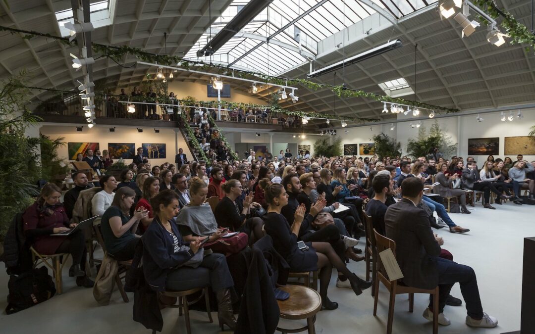 Conférence Le Temps des Marques Responsables organisée par M6 Publicité à l’Espace Commines, 2019. Photo : Etienne Jeanneret.