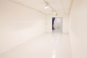 Espace Commines – Basement, exhibition space or reserve – Photo: Alice Lemarin