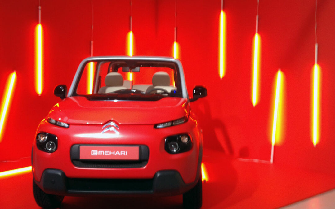 Citroën E‑Mehari s’expose dans la #galeriEmehari. Espace Commines, 2016.