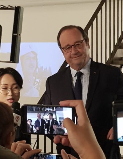 François Hollande, guest of the exhibition « La légende de la famille Zhao », Espace Commines, 2018