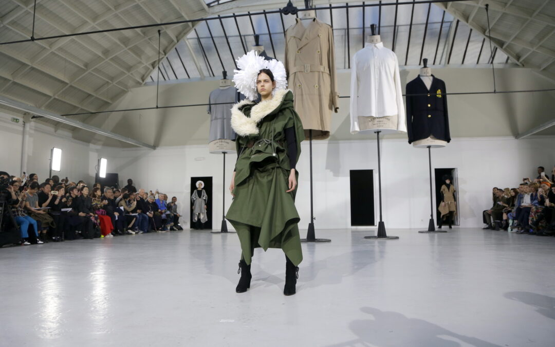 Défilé ANREALAGE, collection automne-hiver 2019–2020, Espace Commines 2019. Crédit photo : © EYESIGHT – Mathias Wendzinski