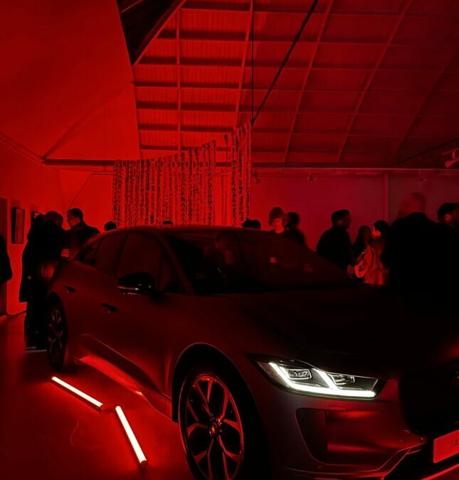 Jaguar meets Têtu – Creative Lab – Espace Commines