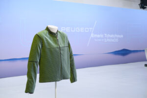 Scénographie Moma event pour Peugeot - Présentation concept-car Inception - Espace Commines