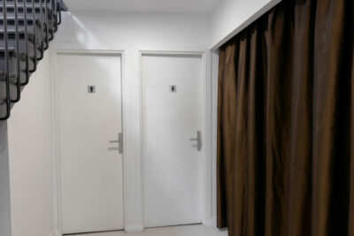 Espace Commines - Sanitaires sous-sol - Photo : Alice Lemarin