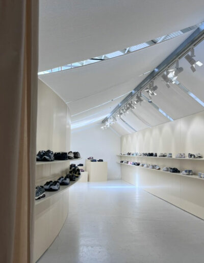 Pop-Up Asics Paris FW. Production Double-Dragon. Espace Commines 2025