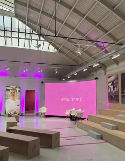 Asics, Espace Commines 2026